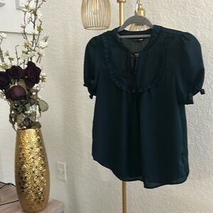 Blue and black top ✨ X- small